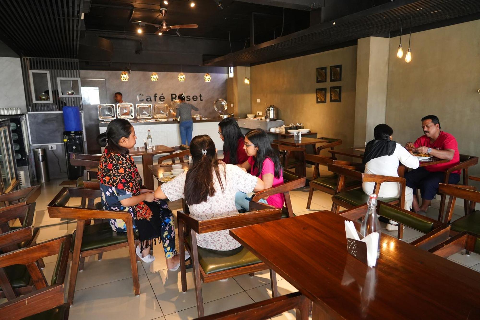 Purple Cloud Hotel Devanahalli Luaran gambar